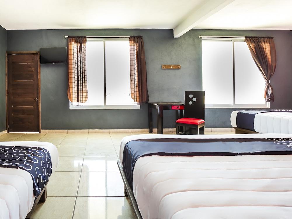 Hotel Alameda Maravatio ภายนอก รูปภาพ